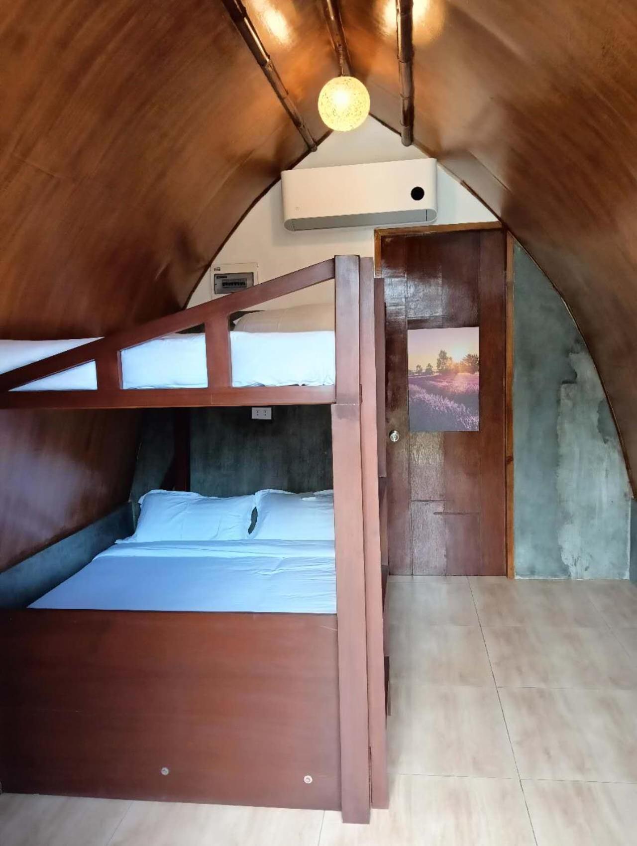 East Holiday Resort Моалбоал Екстериор снимка
